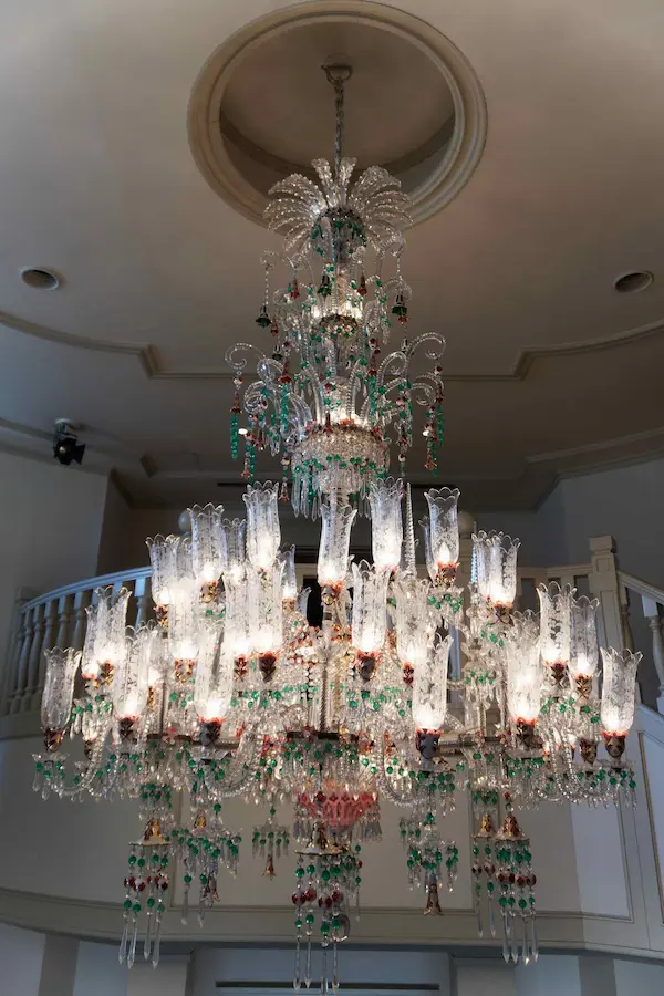 Chandelier (4)